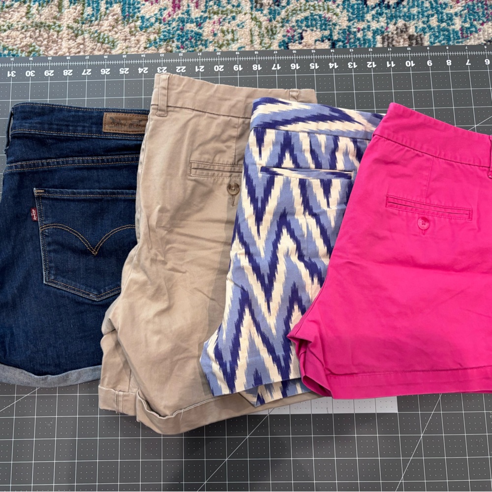 Levi Dark Blue Denim Shorts with GAP Mixed Color, Tan and Pink bundle - Picture 1 of 5